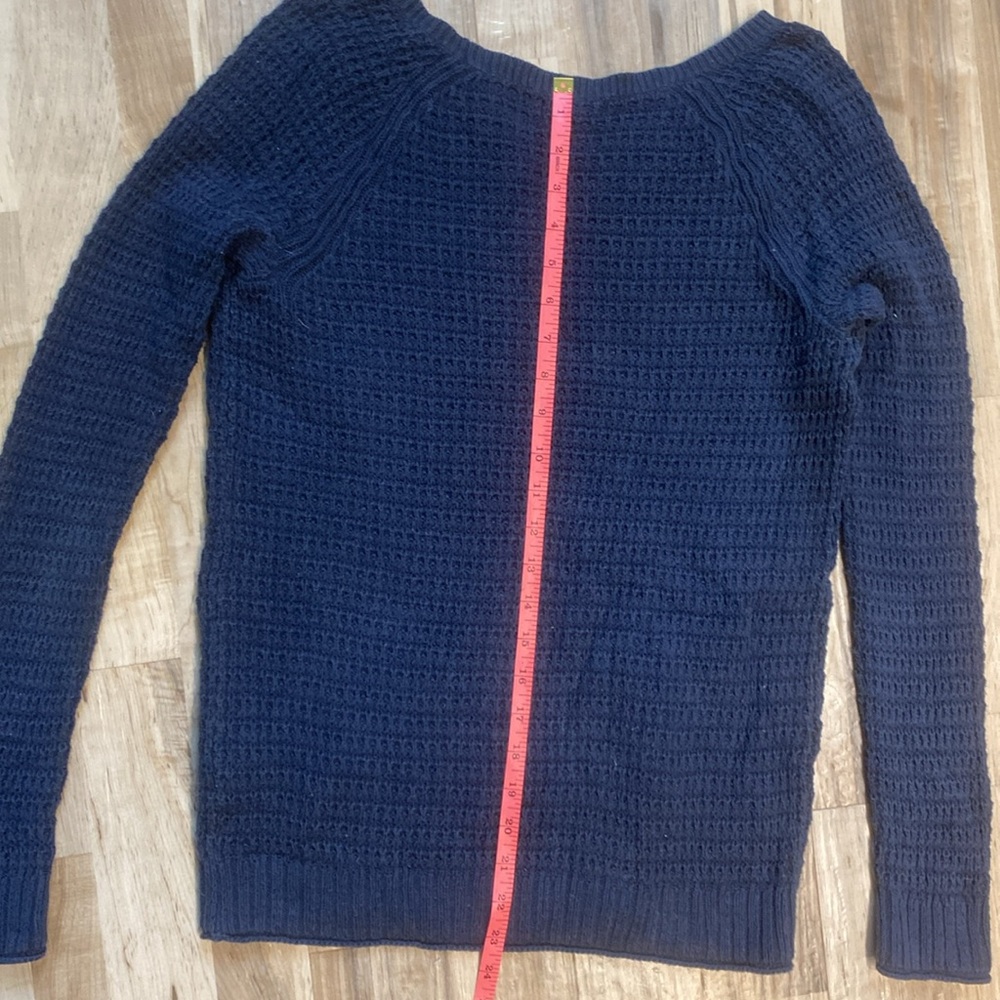 Gap Sweater - Picture 7 of 7